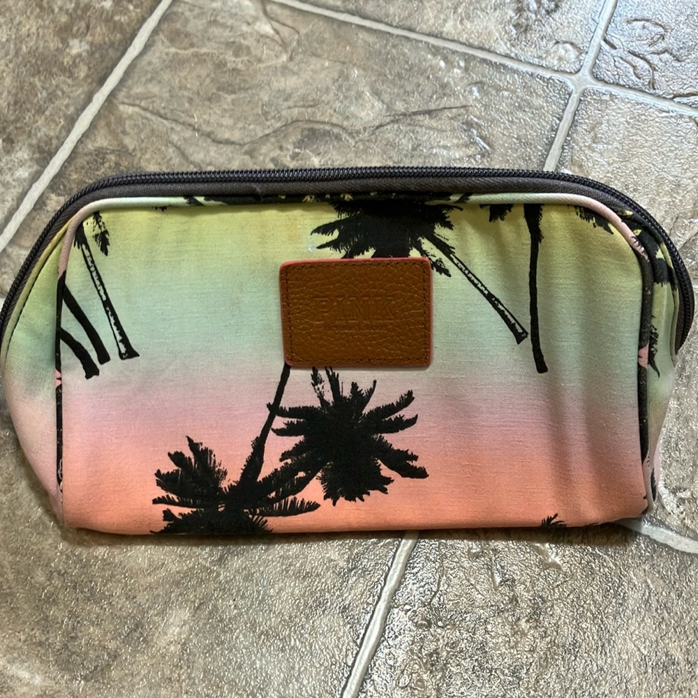 Victoria’s Secret Beach Makeup Bag